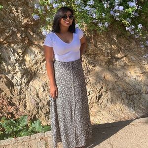 Ditsy floral midi skirt with buttons